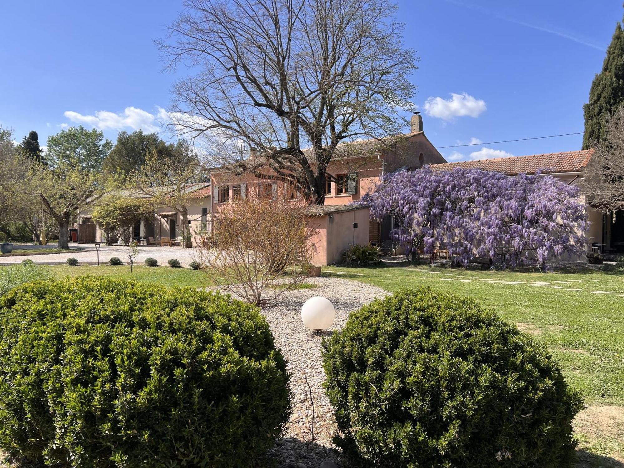 Bed and Breakfast Mas d'Auseu Cavaillon Exterior foto